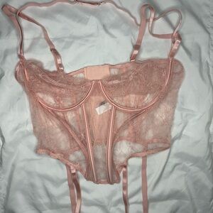 Fashion Nova Sheer Lace Bustier in Dusty Rose